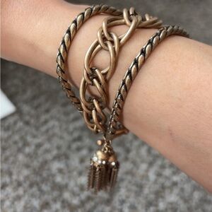 Elegant Gold Chain Bracelet